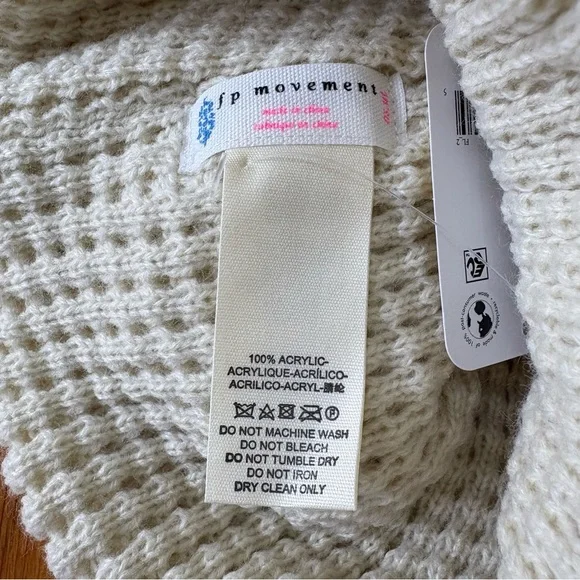 Free People Movement Winter White Cool Down Beanie acrylic hat warm soft cream - Picture 9 of 10